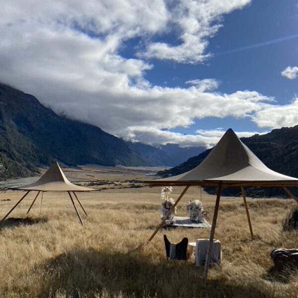 Micro wedding with our stunning mini hat